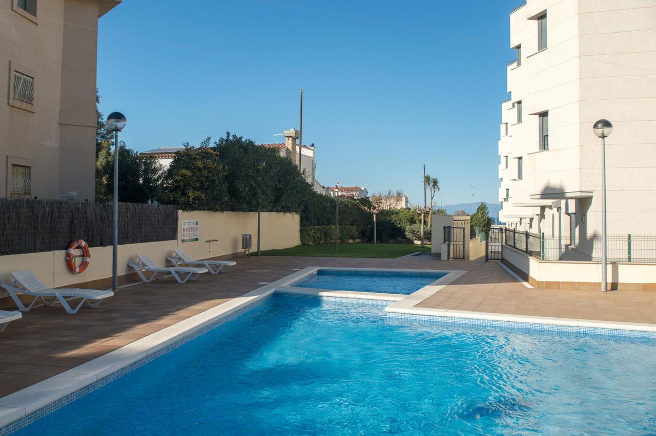 Costabravaforrent Balco 2 *