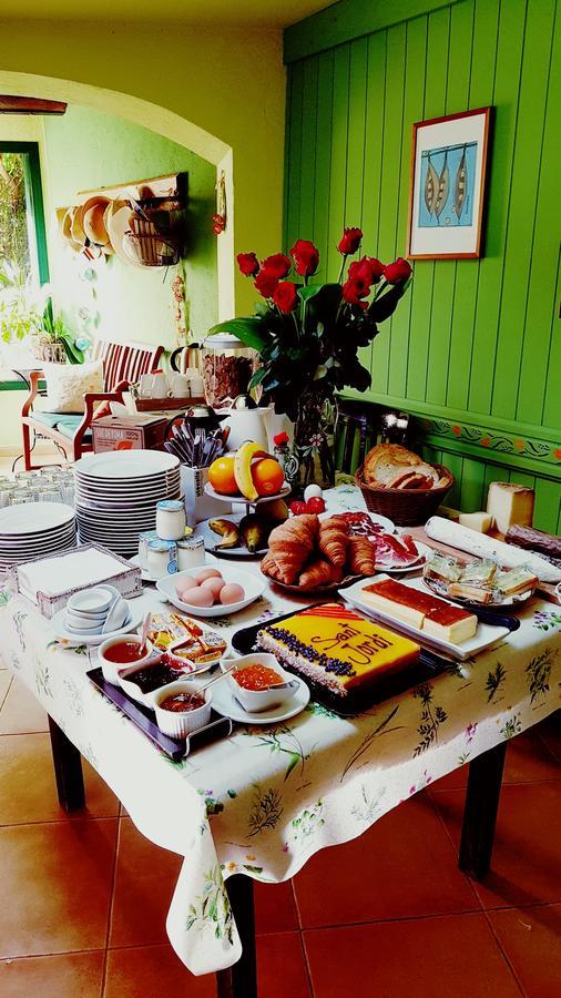 Coll Country house *