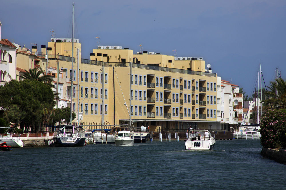 Pierre & Marina Apartment