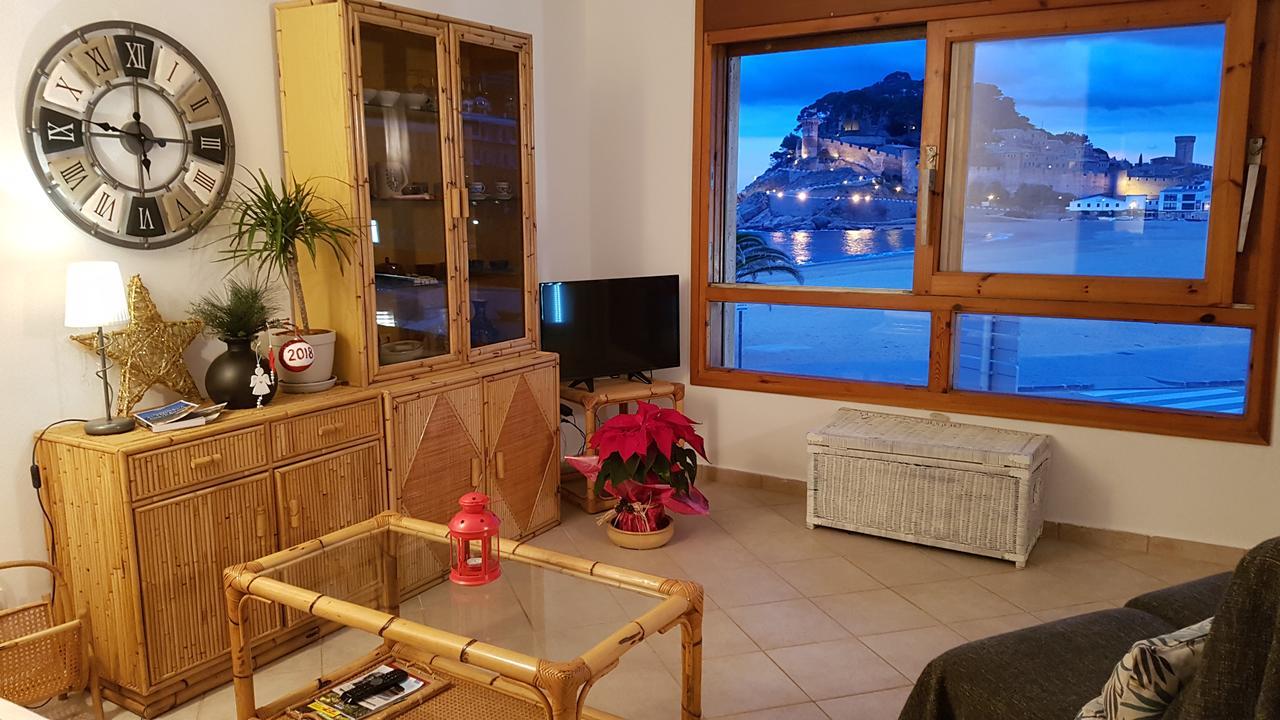 Lydia's With Castle View Apartment