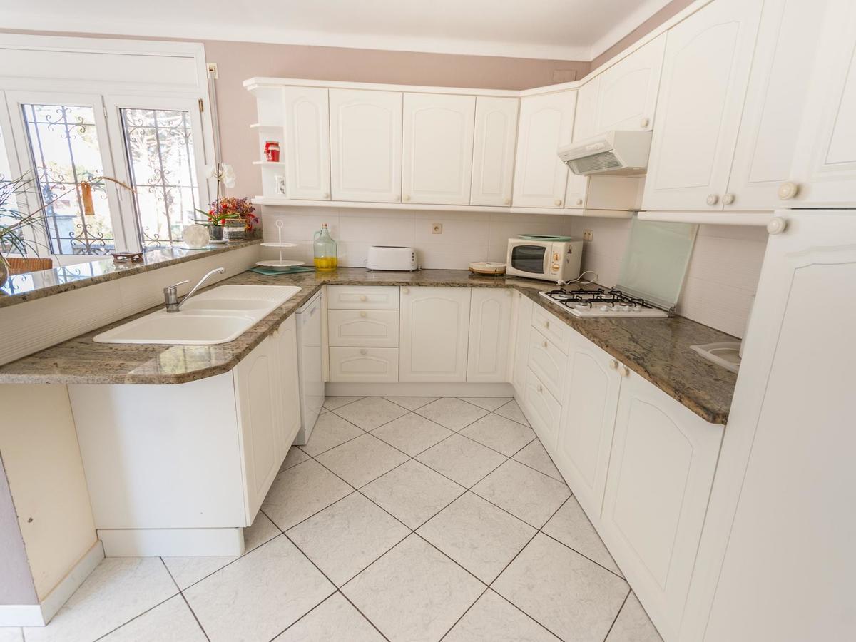 Fantastic With Private Pool In L Escala Сasa de vacaciones