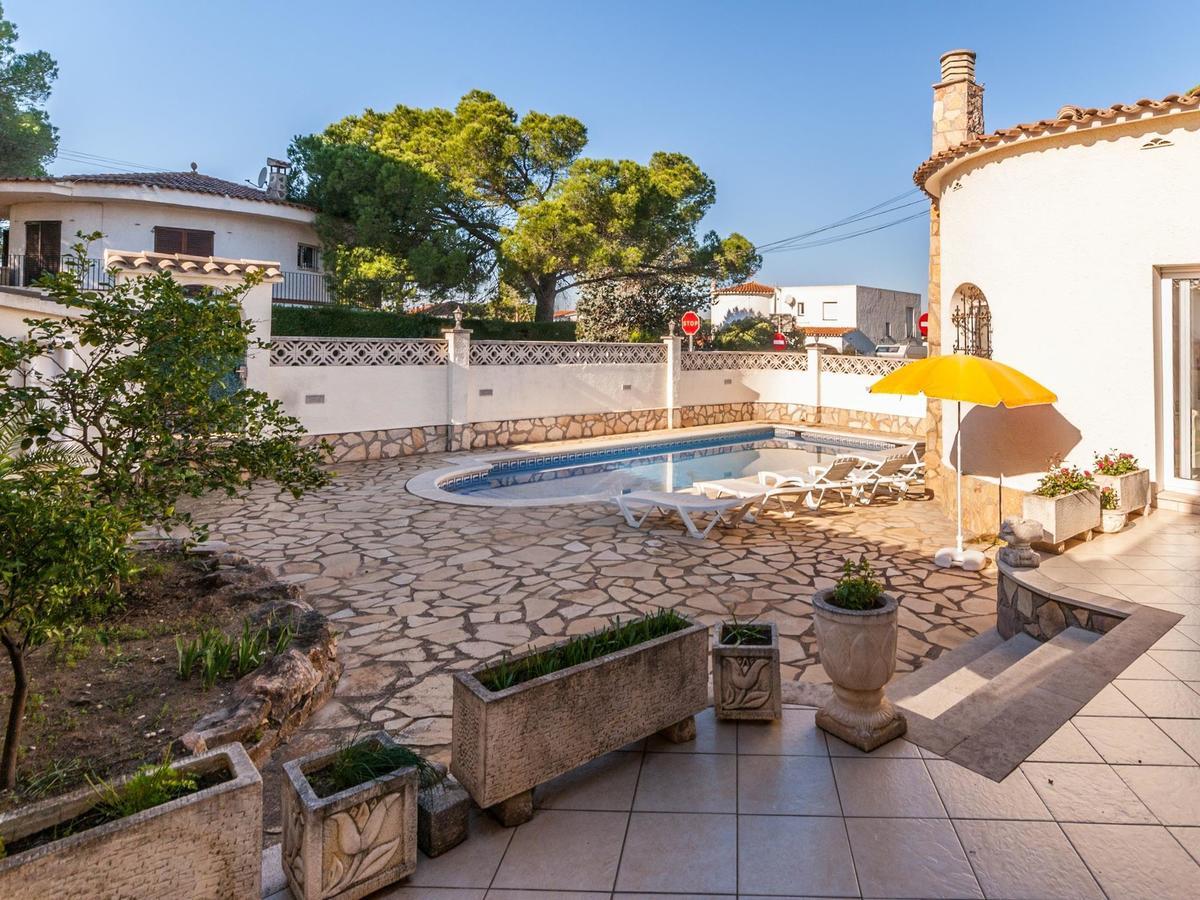 Fantastic With Private Pool In L Escala Сasa de vacaciones L' Escala