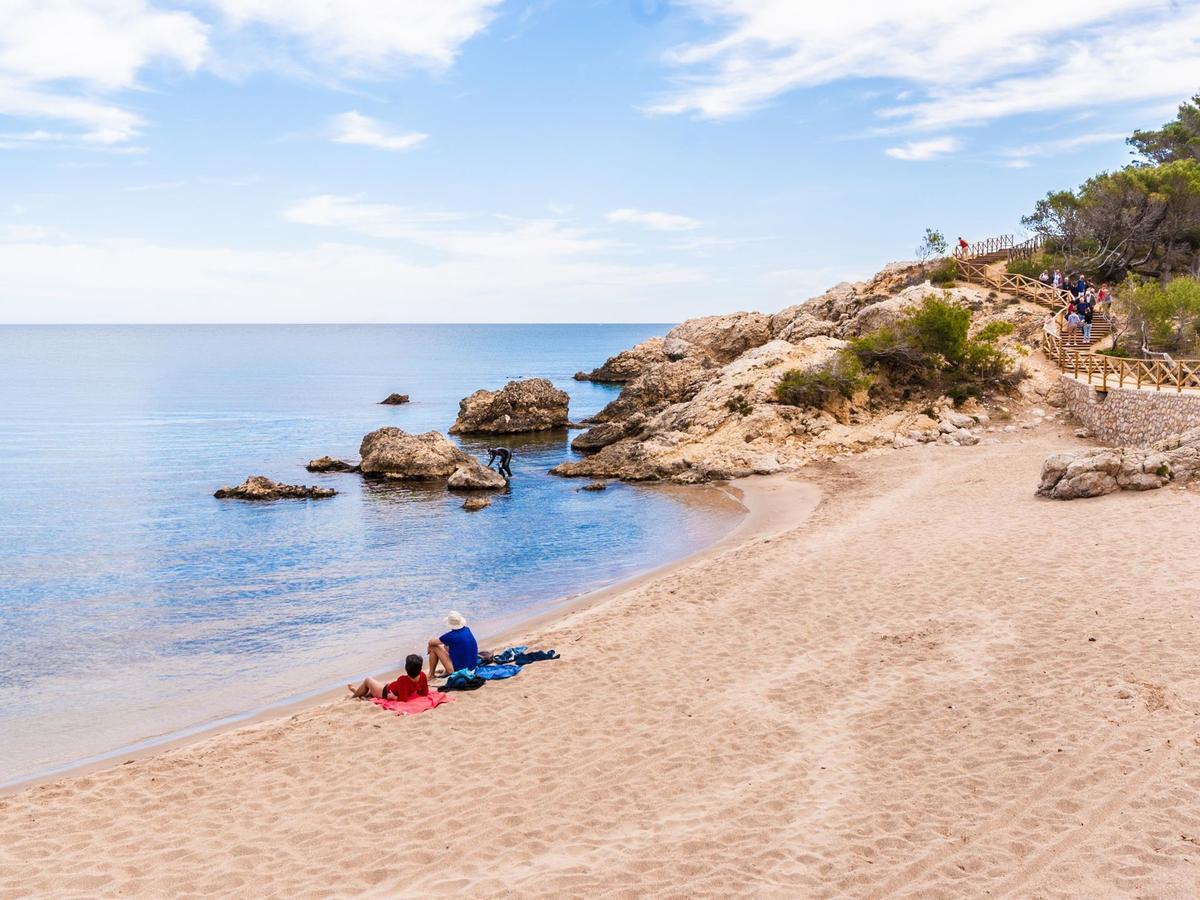 Fantastic With Private Pool In L Escala *