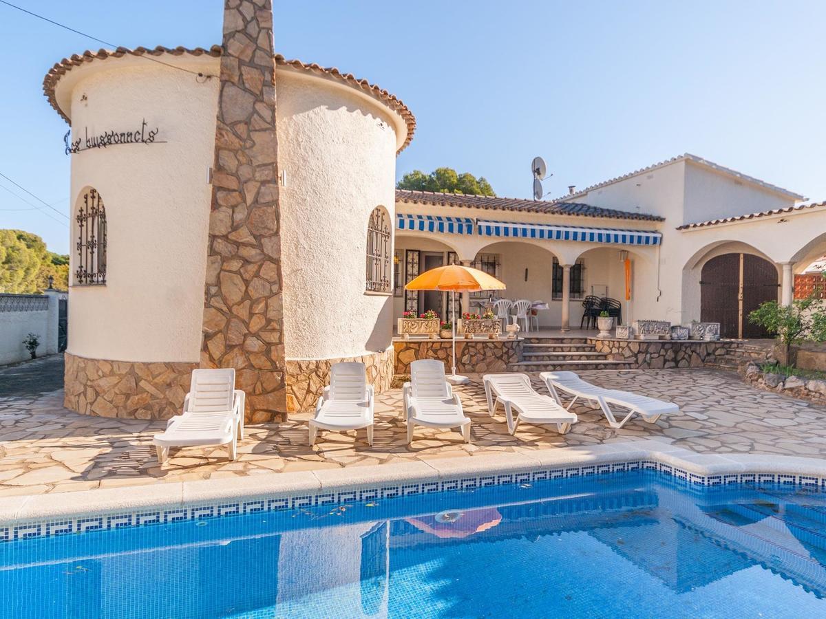 Сasa de vacaciones Fantastic With Private Pool In L Escala *