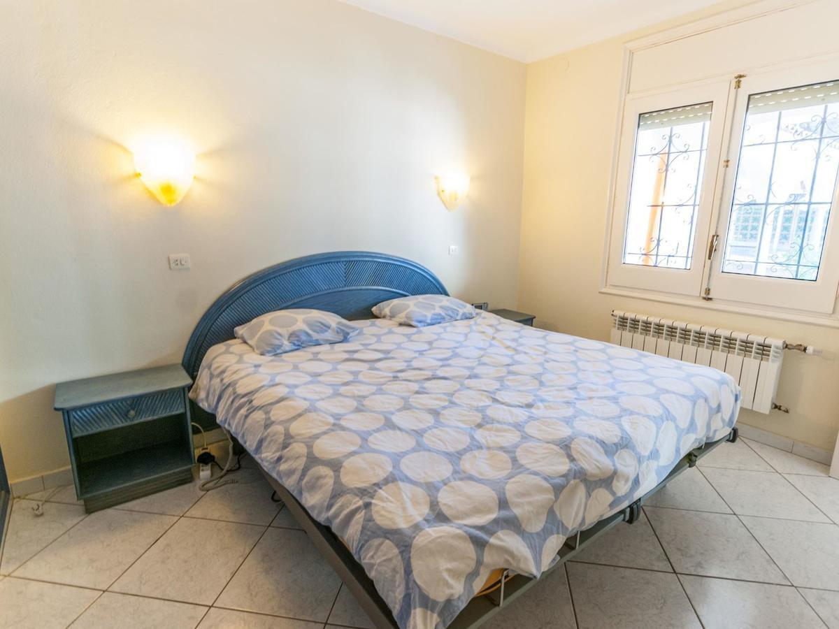 Fantastic With Private Pool In L Escala Сasa de vacaciones *