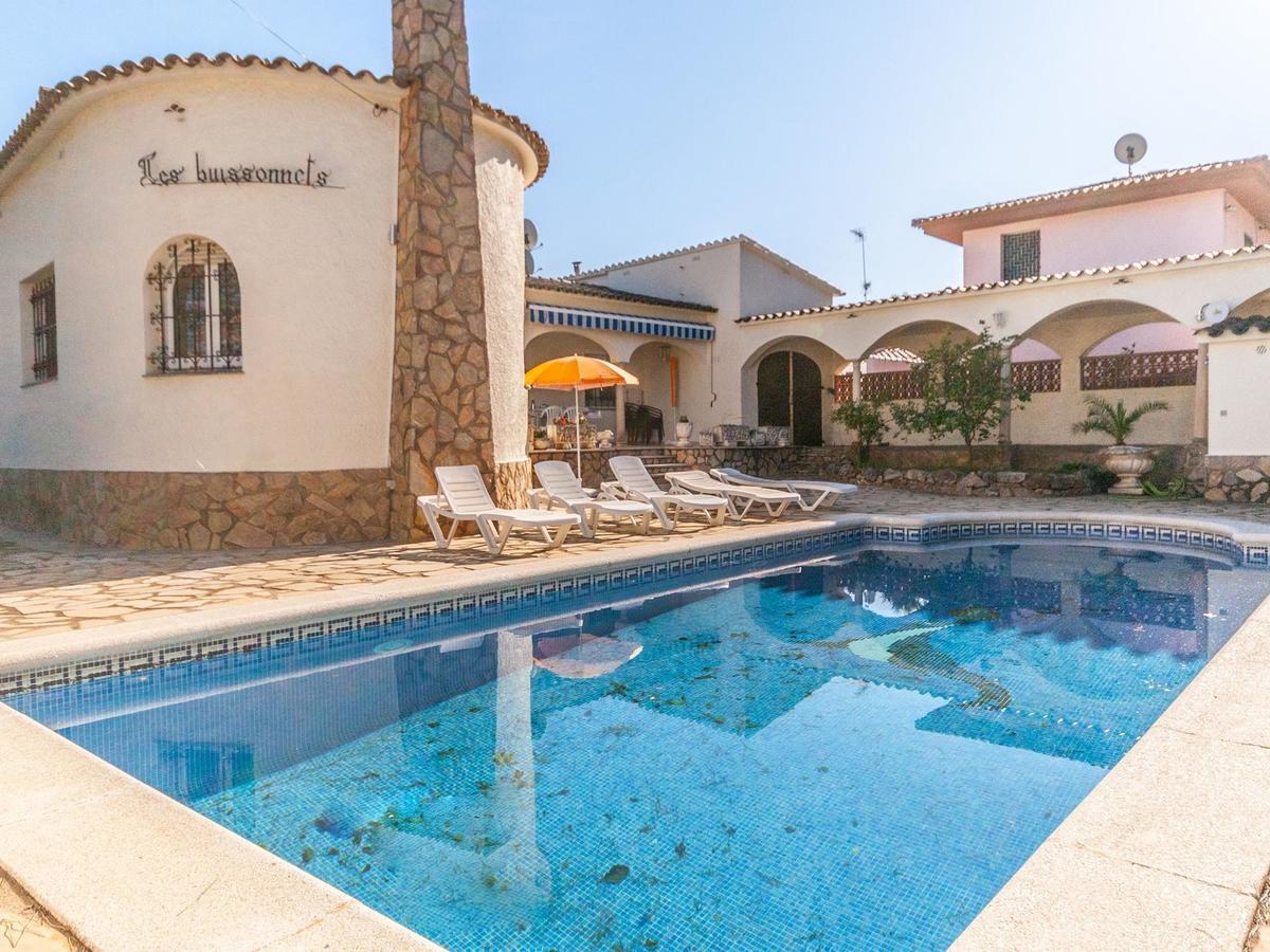 Fantastic With Private Pool In L Escala Сasa de vacaciones L' Escala
