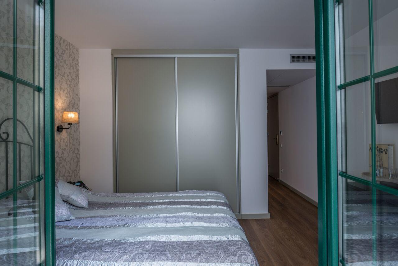 Hotel Jardi De Pedra (adults Only) 3*
