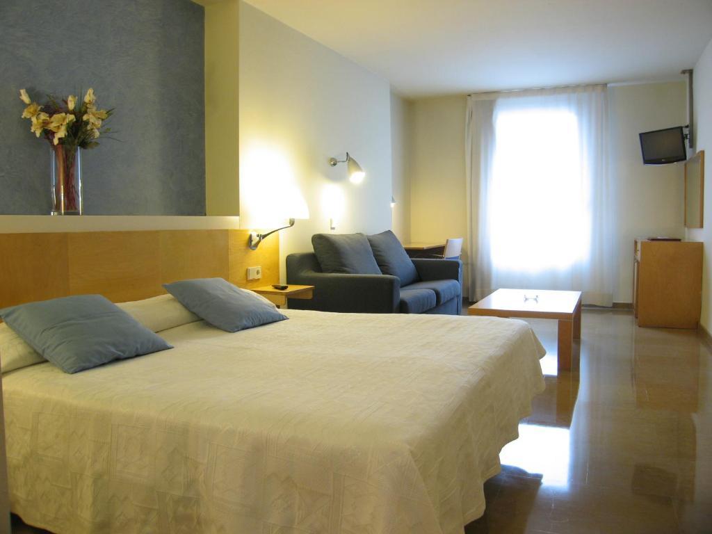 Rambla Hotel 3*