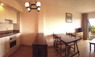 Apartahotel Sallés 3*