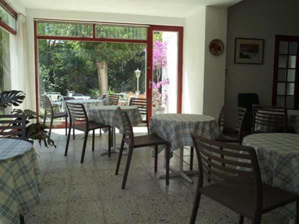 Cruz Hotel Tossa de Mar