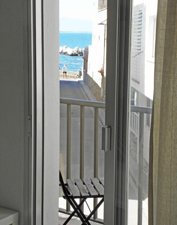 Guest house Pensio Vista Alegre L'Escala