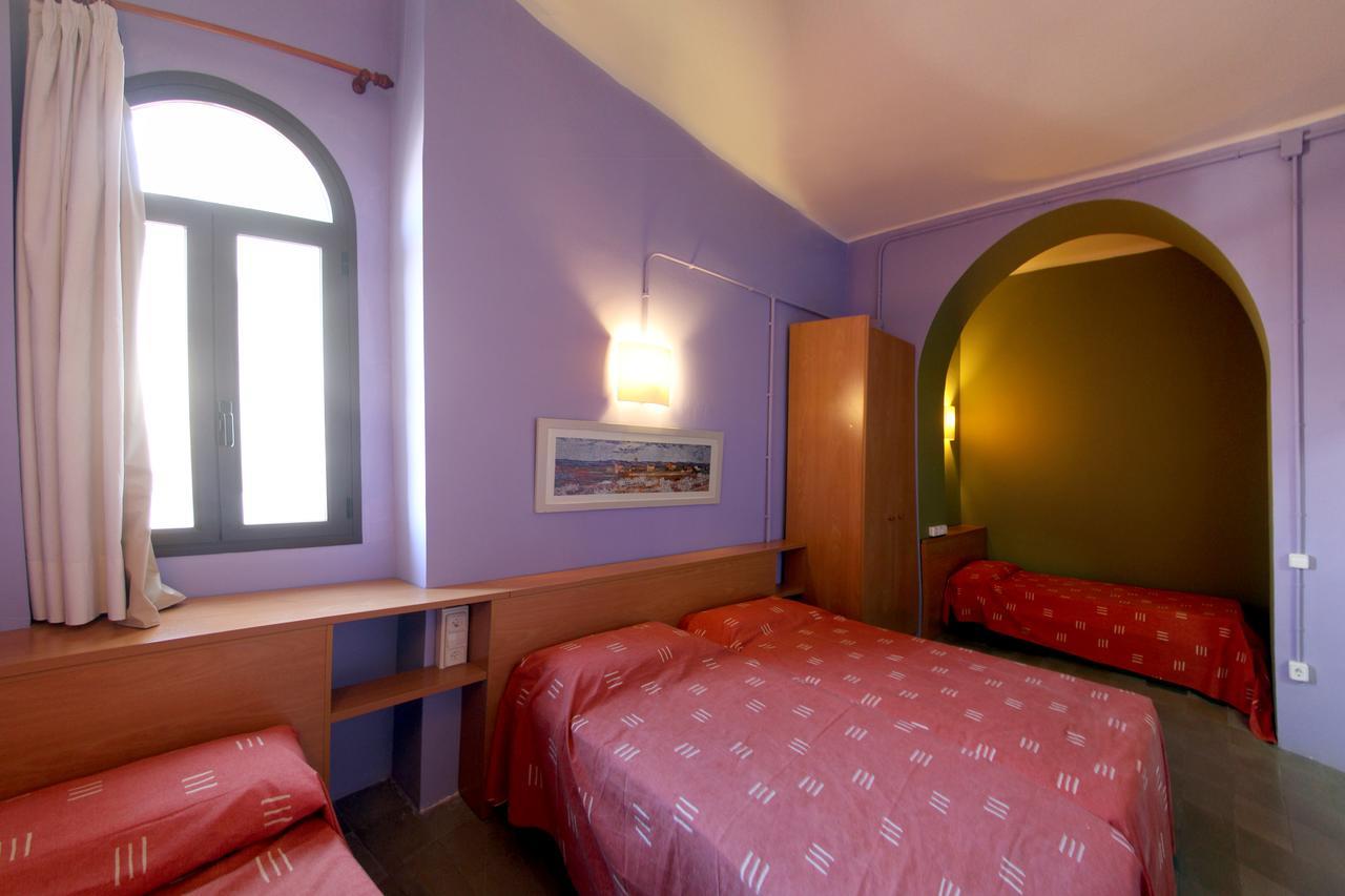 Hostal Alberg Solidanca *