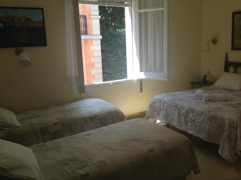 Hotel Comodoro Portbou