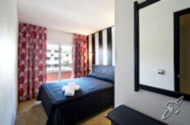 Sallés Apartahotel 3*