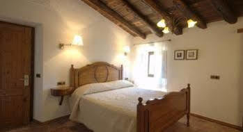 Hotel Vinyes De Lemporda 2*
