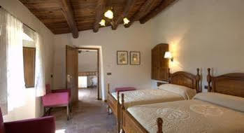 Hotel Vinyes De Lemporda 2*
