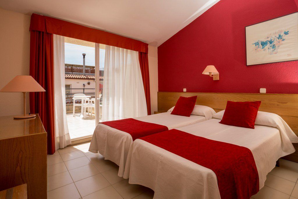 Hotel Urh Tossa Del Mar 3*