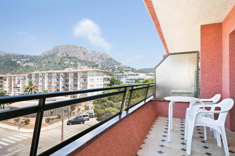 Sallés Apartahotel 3*