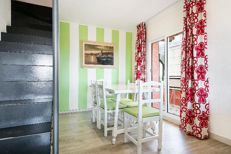 Sallés Apartahotel 3*