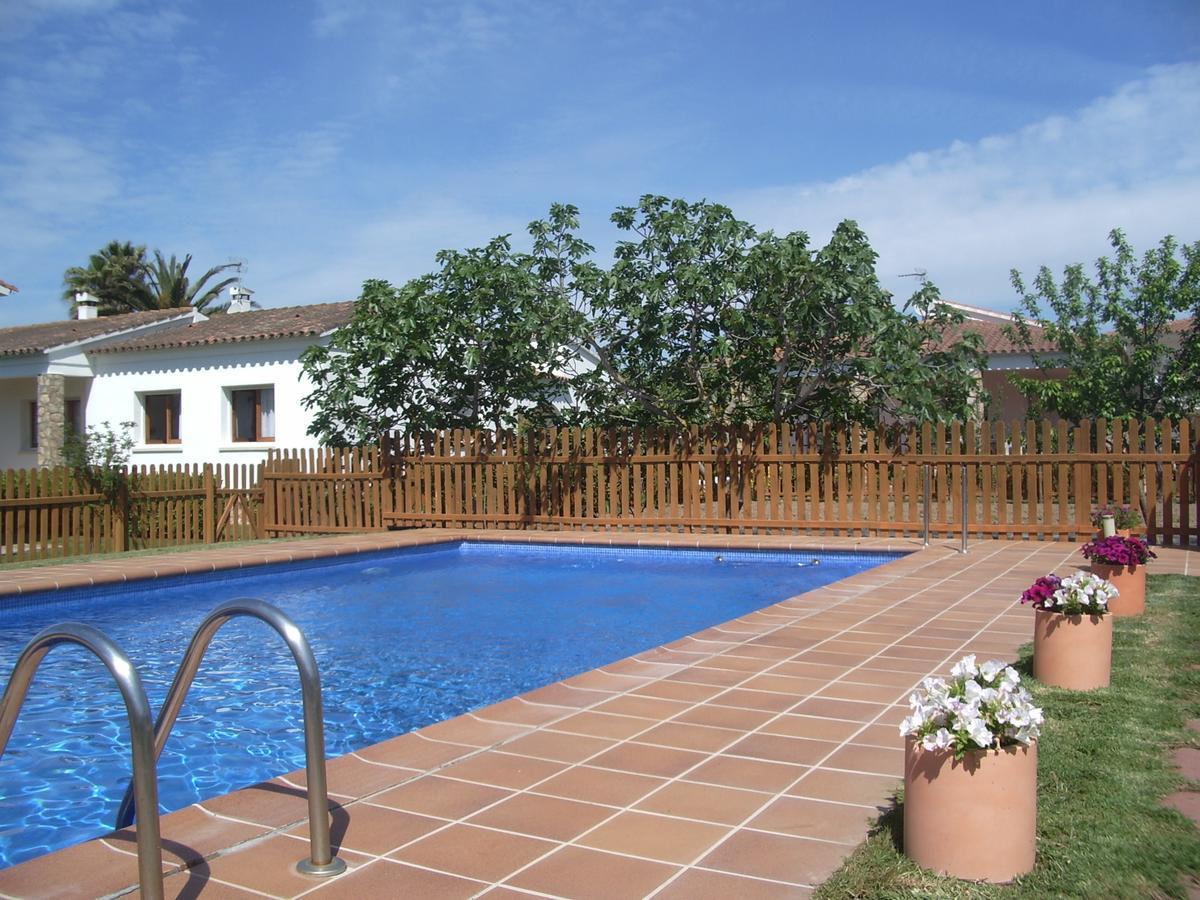 Сasa de vacaciones Montserrat 1, Terrace & Pool *
