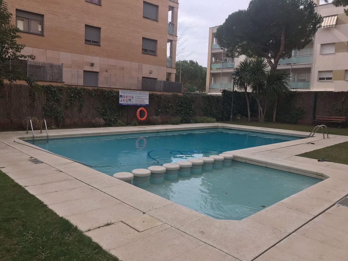 Antillas Con Piscina En Playa Els Fenals