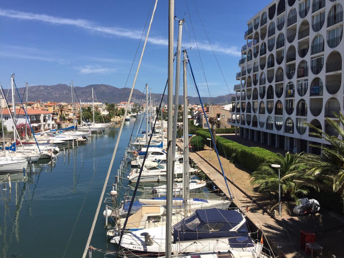 Awaydays - 119 - Modern Duplex 50m From The Beach * Ampuriabrava