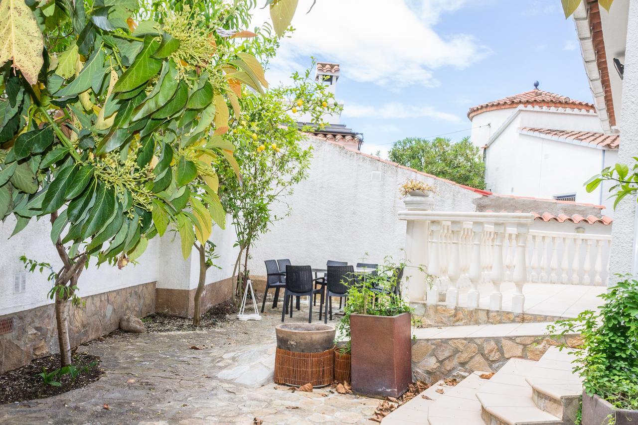 Empurialola -encantadora Casa Con Jardin Cerca Del Centro -142 Holiday home *