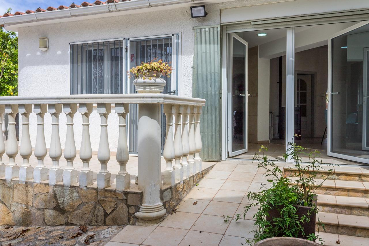 Empurialola -encantadora Casa Con Jardin Cerca Del Centro -142