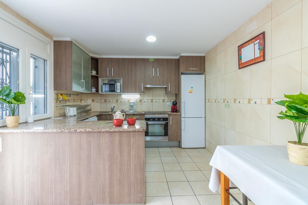 Holiday home Empurialola -encantadora Casa Con Jardin Cerca Del Centro -142 Empuriabrava