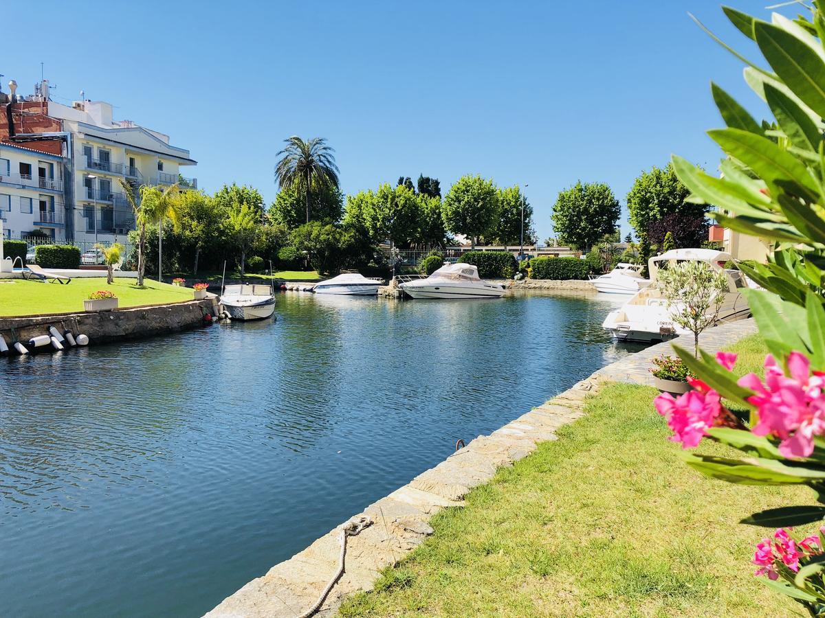 Port Sotavent 16a - Apartamento En La Marina De - Piscina Comunitaria, - Parking - Vistas Al Canal - Cerca Centro Y Playa Apartamento Ampuriabrava