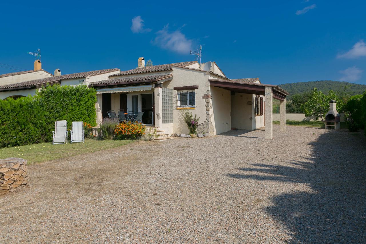 2 Bedroom Semi-detached House In Urb. Torre Gran, L'estartit. Great Garden And Community Pool * Torroella de Montgrí