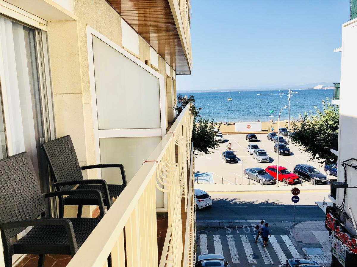 Llotja - En La Playa Y El Centro De Apartment *