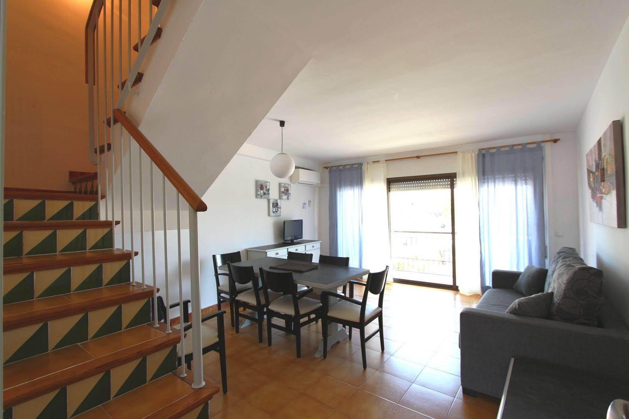 Residencial Super Stop Hotel Palafrugell