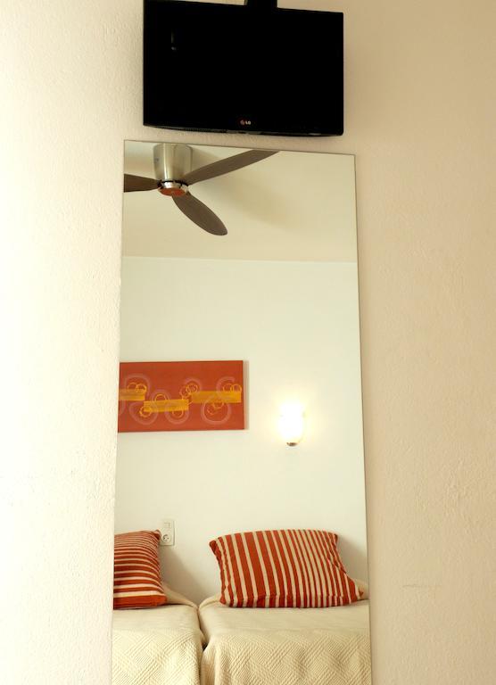 Guest house Pensio Vista Alegre L'Escala