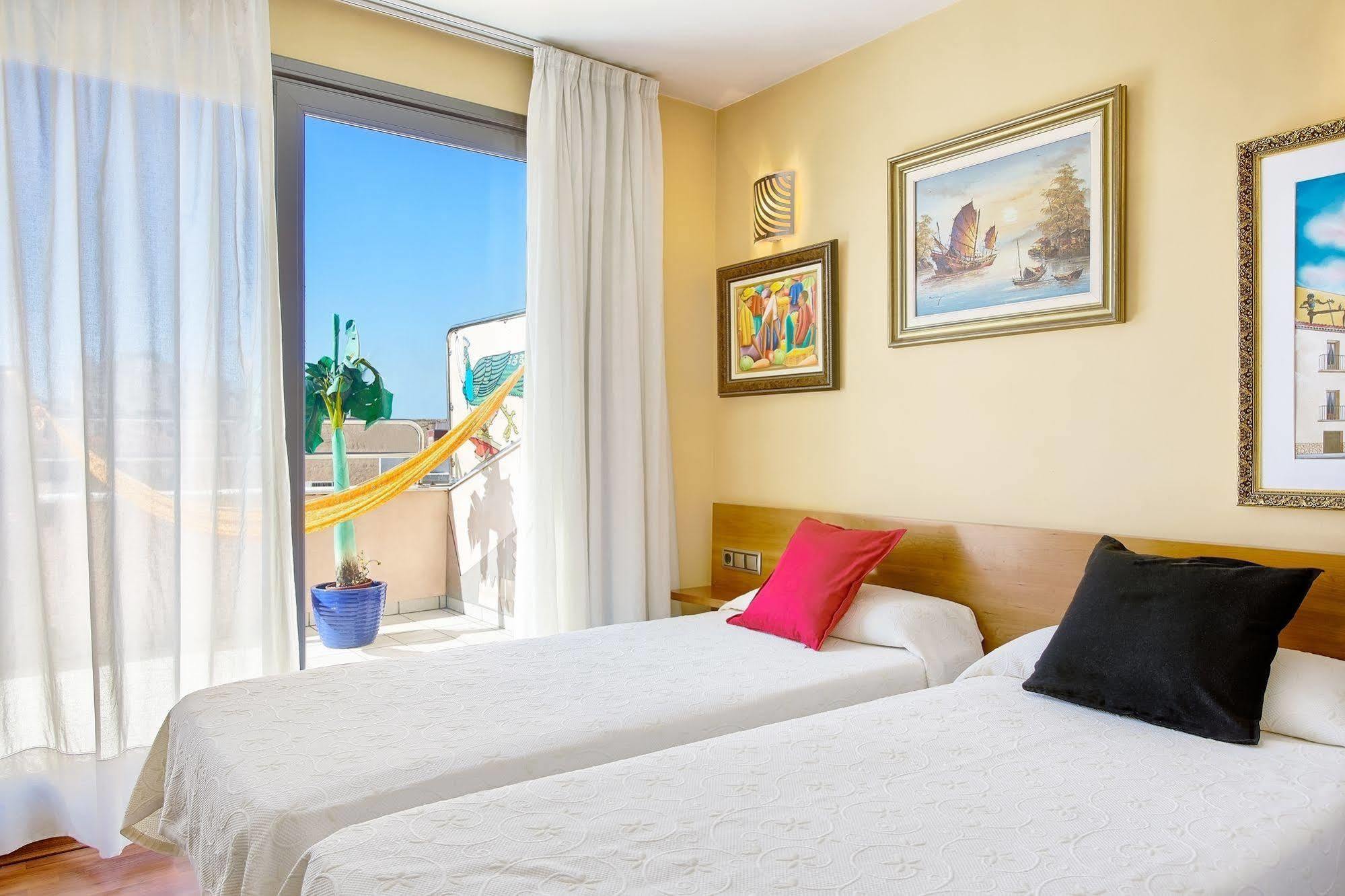 Plaza 3* Figueres (Girona)