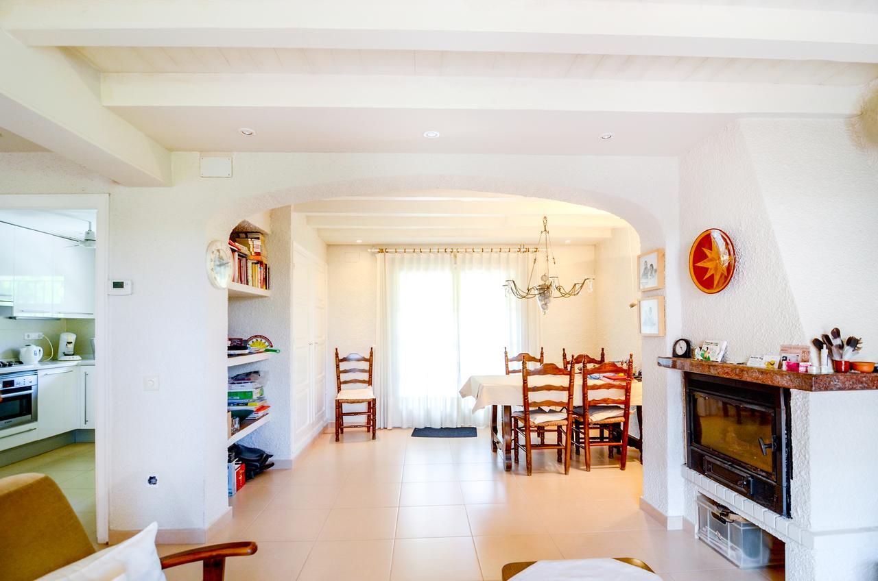 Sistach Casa Oliveres Villa