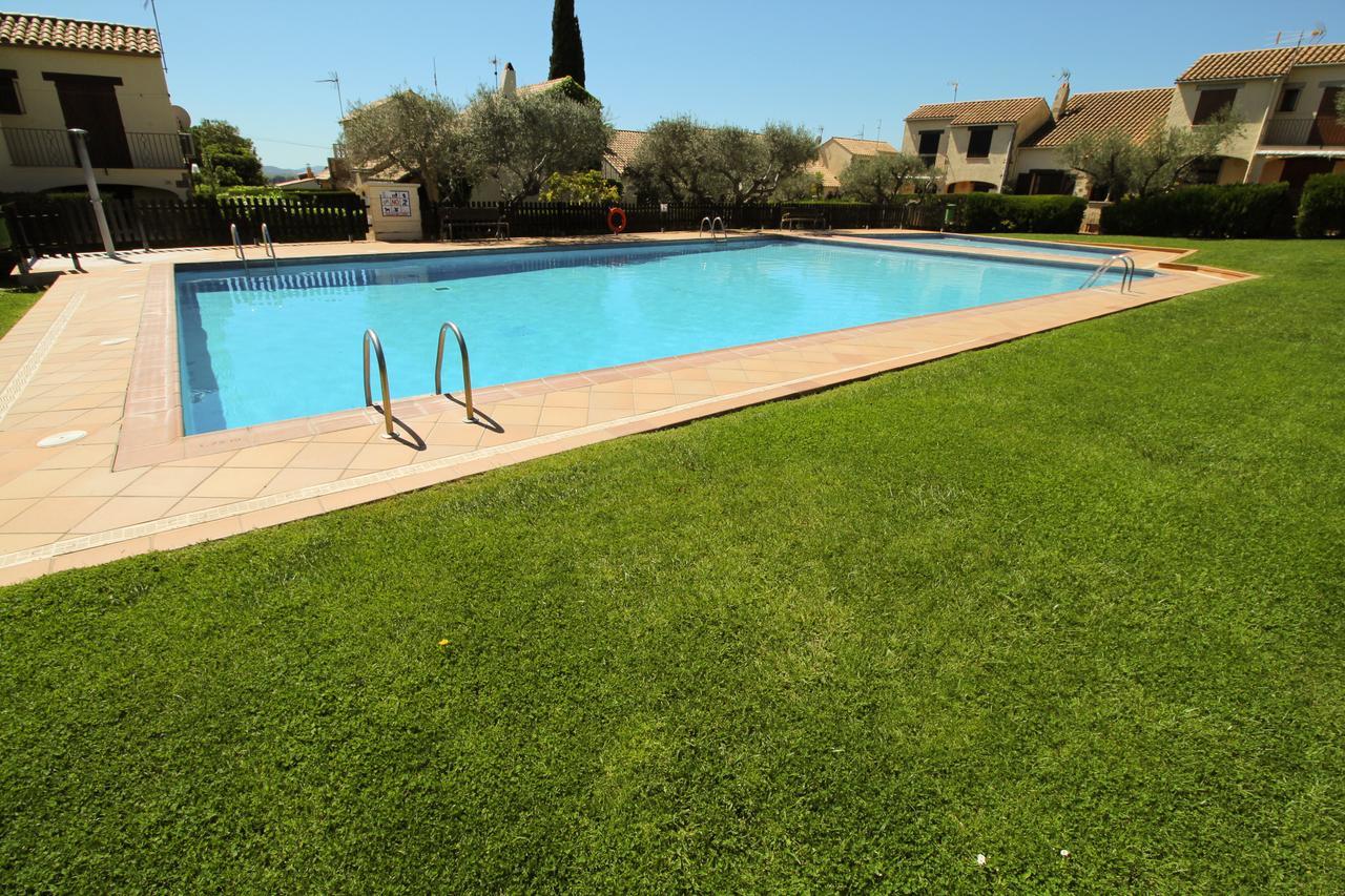 Villa Sistach Casa Oliveres *