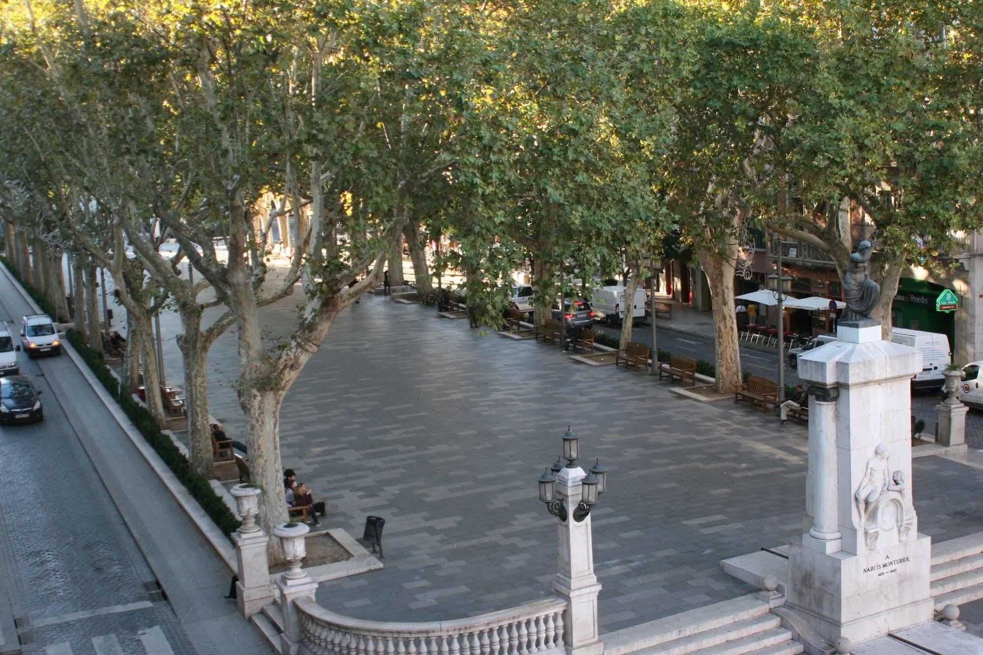 Rambla 3*
