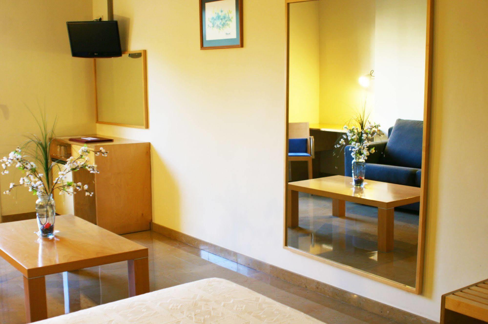 Hotel Rambla Figueres (Girona)