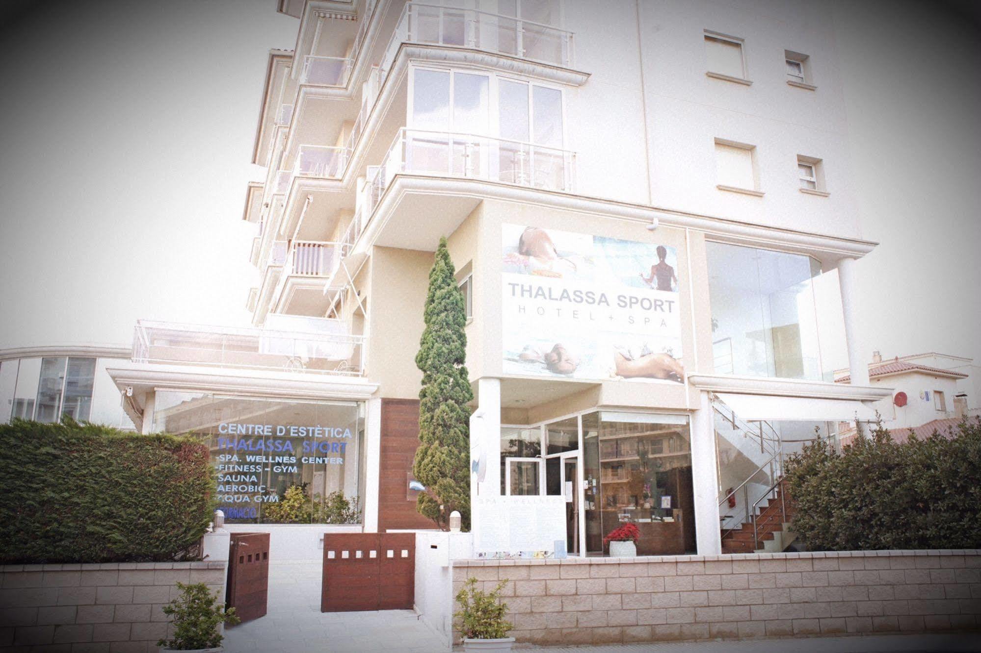 & Thalassa Sport &