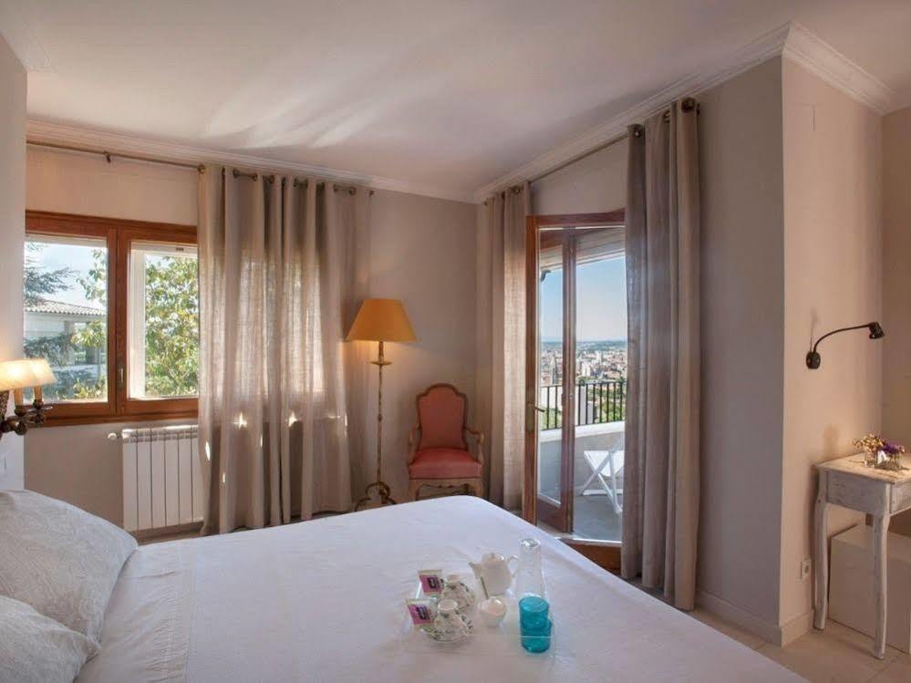 Villa Montjuic Girona Villa Girona