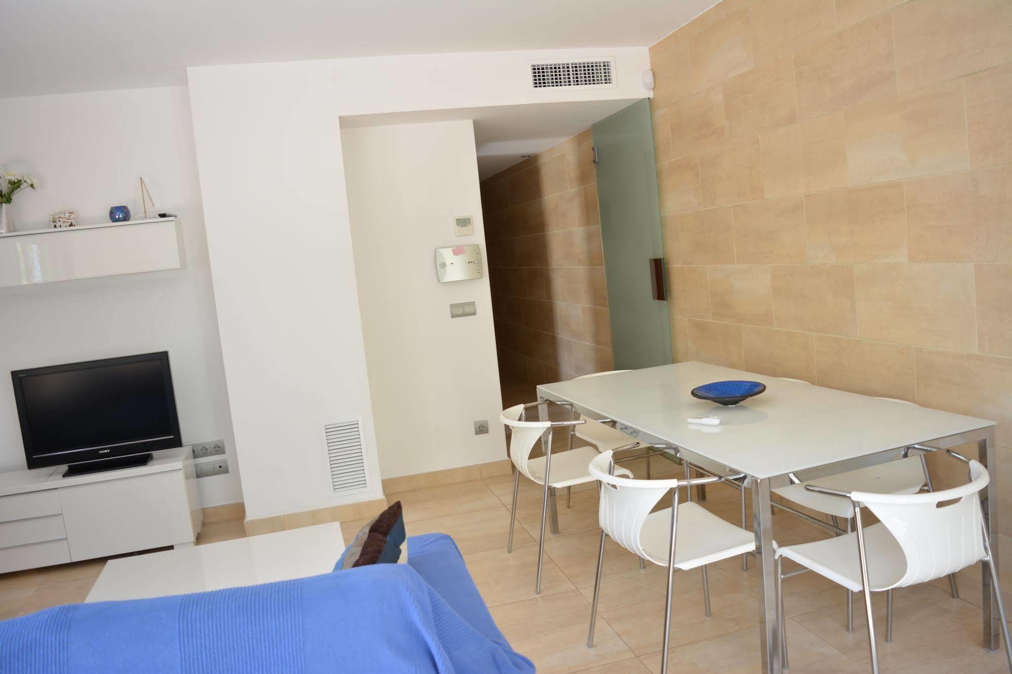Voramar A 50 Metros Playa Parking Wifi Y Aacc Tossa de Mar