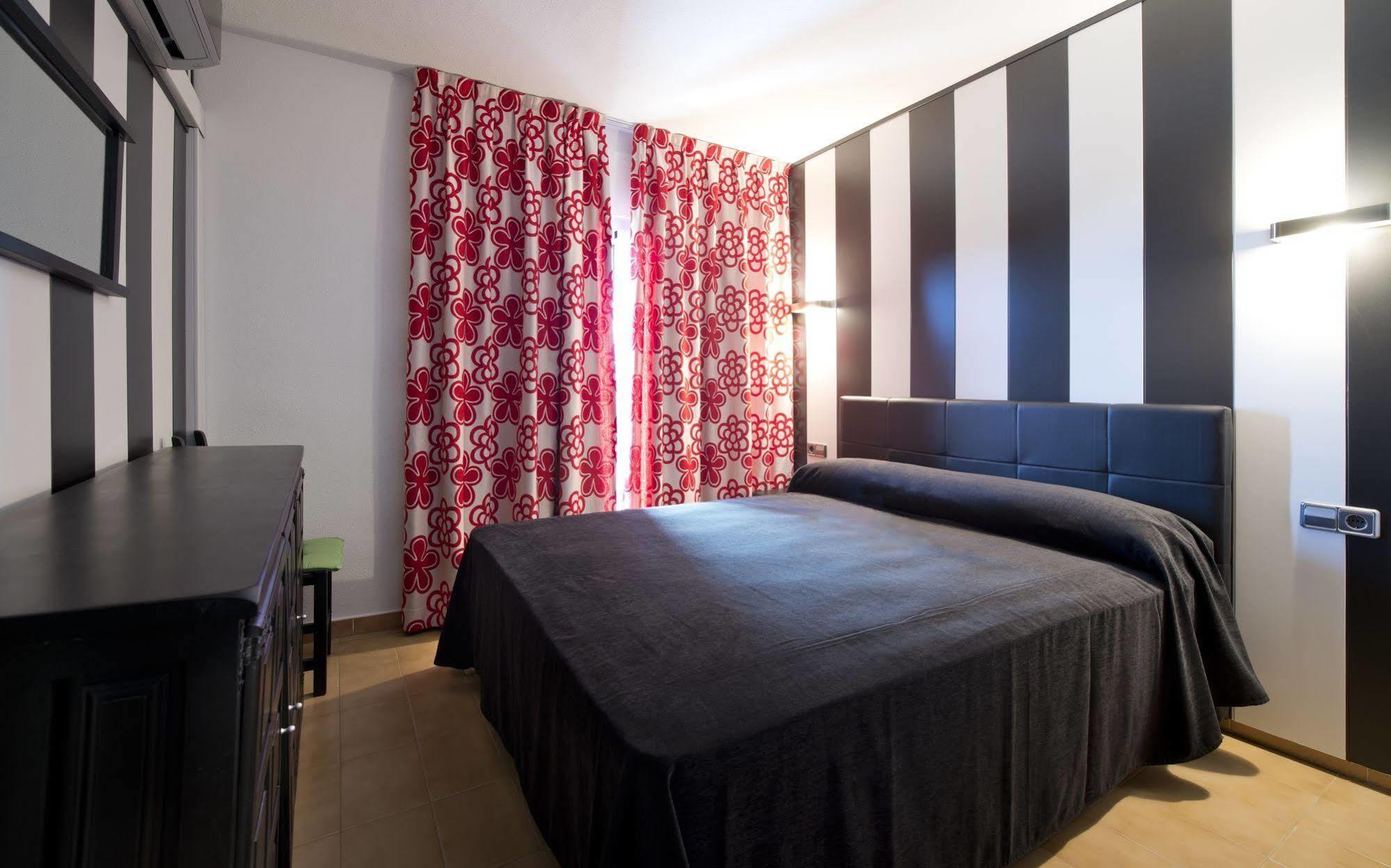 Apartahotel Sallés