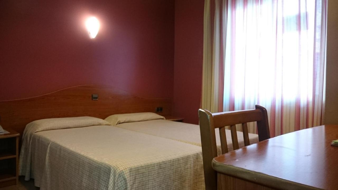 Athene Neos Hotel