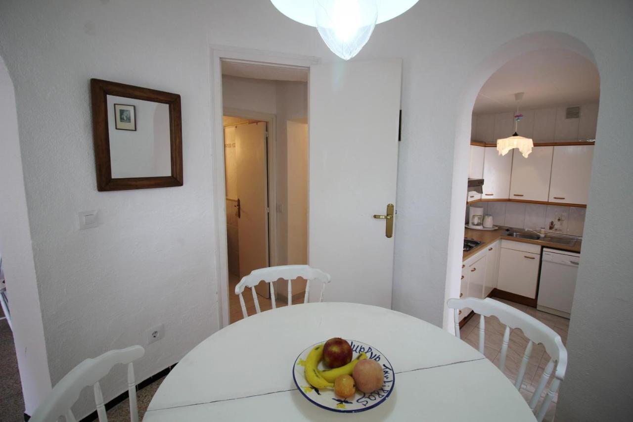 Apart-rent Casa Creus 8a * Ampuriabrava
