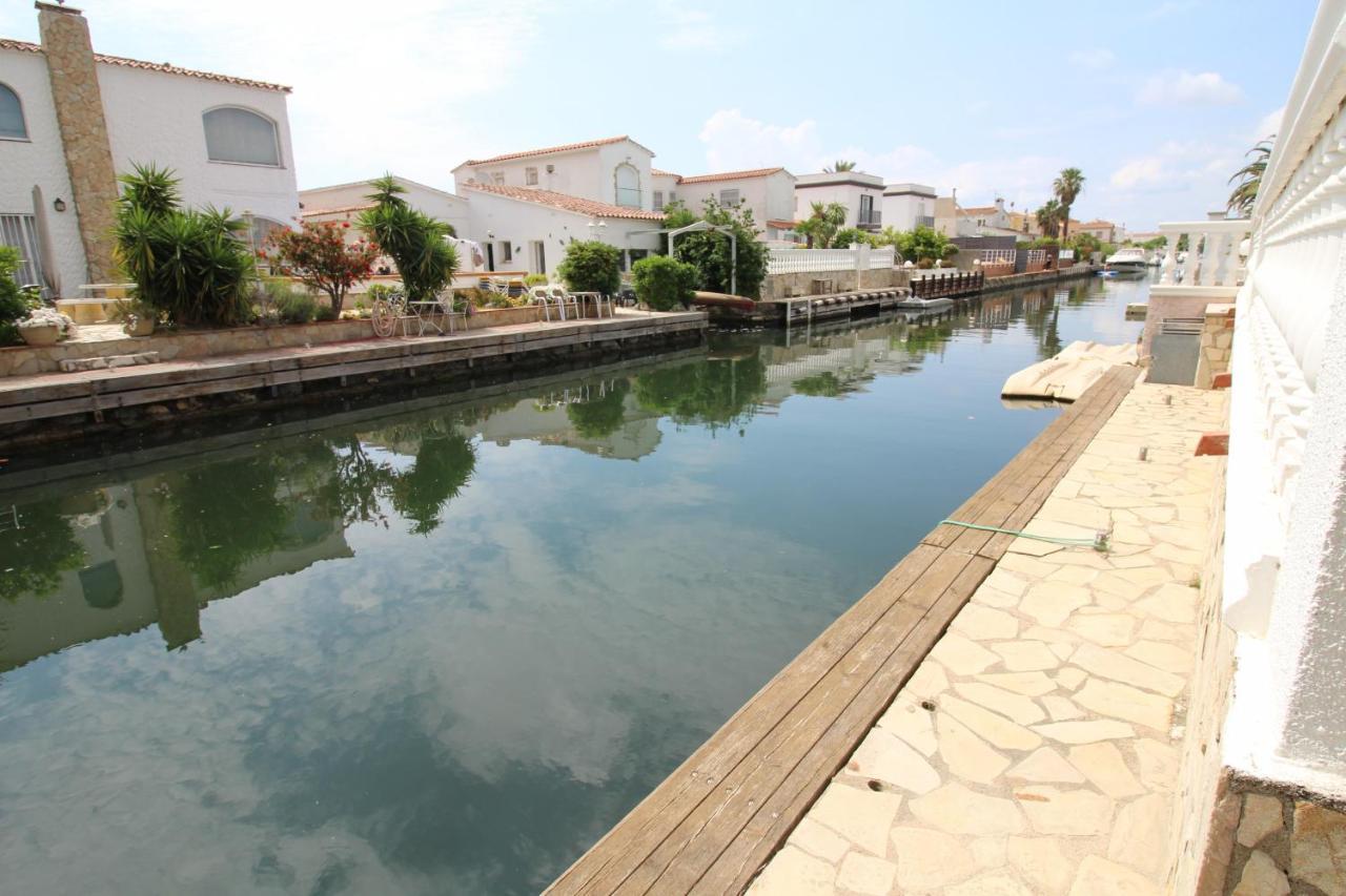 Villa Apart-rent Casa Creus 8a