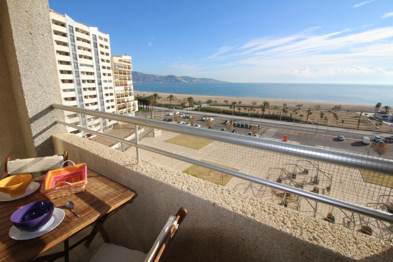 Basic Comfort Miami 7º 0111 Apartment Empuriabrava
