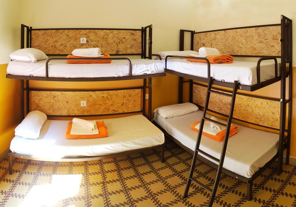 Equity Point Hostel Girona Hostal