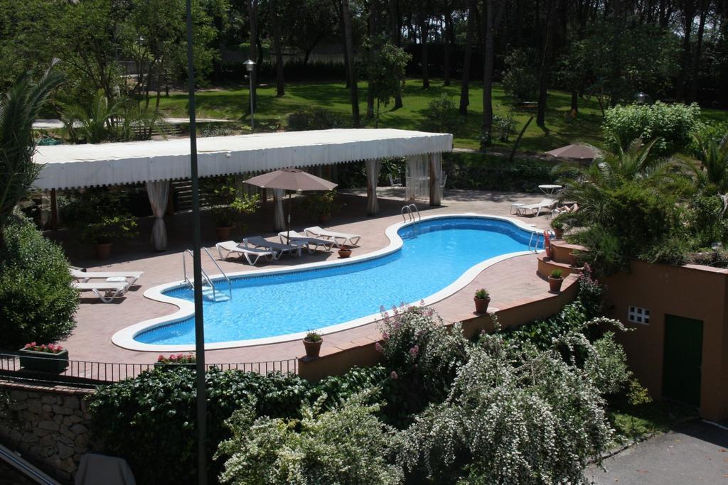 Husa Fornells Park 3*