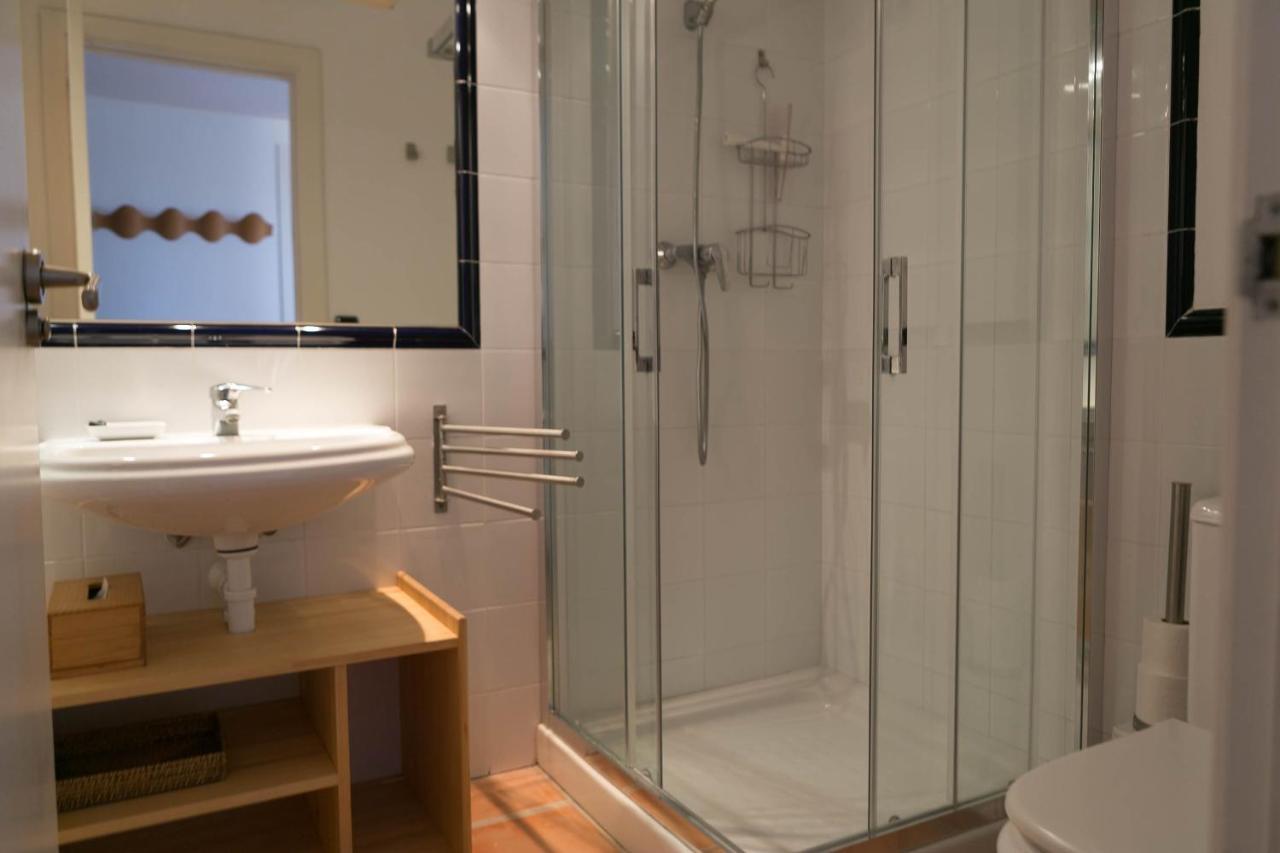 2 Bedroom In Center. Sea Views, Terrace And Pool Apartamento Begur